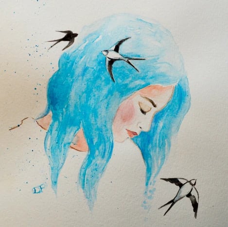 Acquerello di un ritratto femminile con capelli blu e rondini in volo